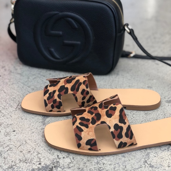Leopard Print Flats Sandals - Picture 4 of 5